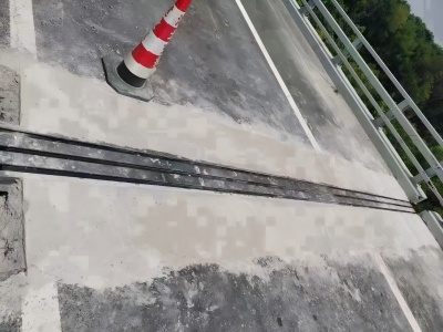 江汉石油管理局伸缩缝更换后浇筑材料快速结构修补料速砼的产品特点及施工流程​